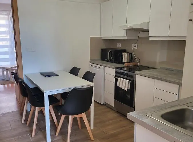 Hi Downtown Apartment A513
